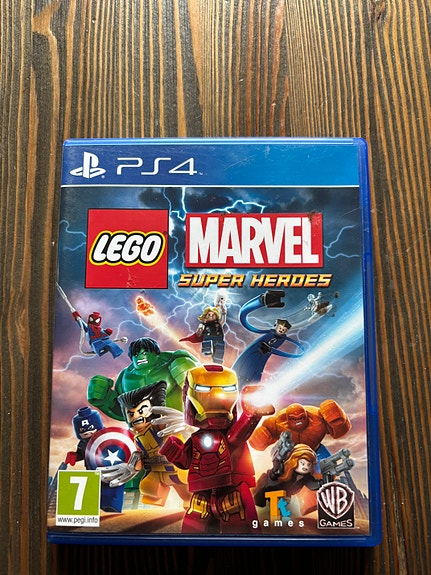 LEGO Marvel Super Heroes PS4 peli