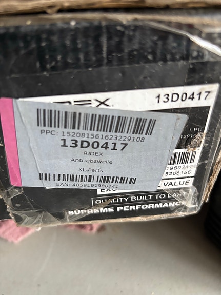 Vetoakseli / drive shaft 13D0417 Volvo V50