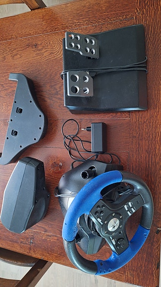 Ratti ja polkimet Playstation 2lle