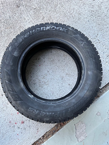 195/65R15 Renkaat Hankook Winter Spike