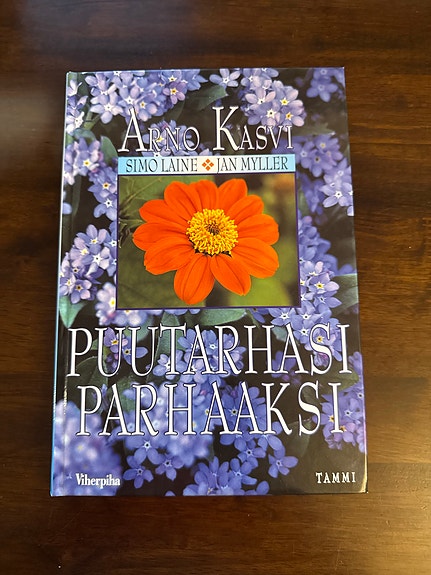 Arno Kasvi puutarhakirja Puutarhasi parhaaksi
