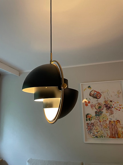 Gubi multi-lite valaisin musta ja messinki