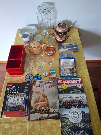 Arabia, Iittala, Arthur Wood teekannut ym.