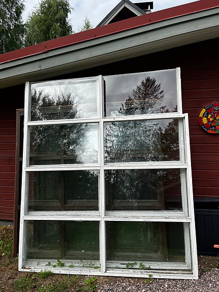 Annetaan Isot vanhat ikkunat