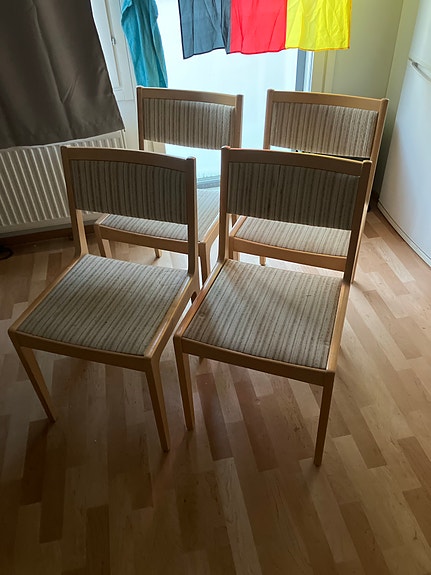 4kpl tuoleja