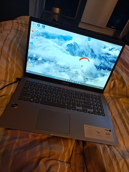 Asus kannettava tietokone 15"