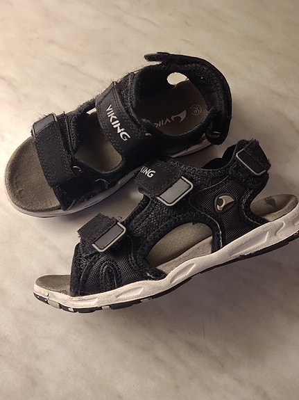 Viking lasten sandaalit koko 32 musta unisex kunto hyvä