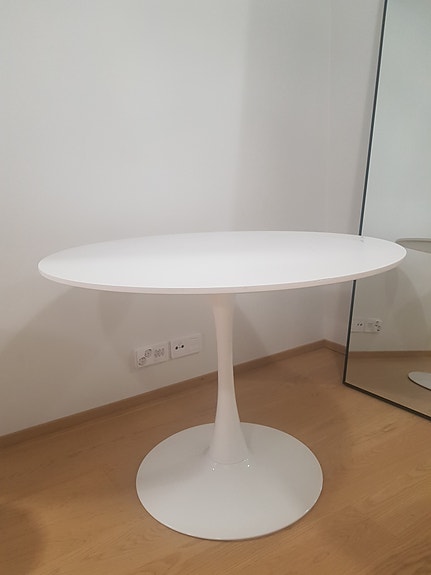 valkoinen pyöreä ruokapöytä 100cm