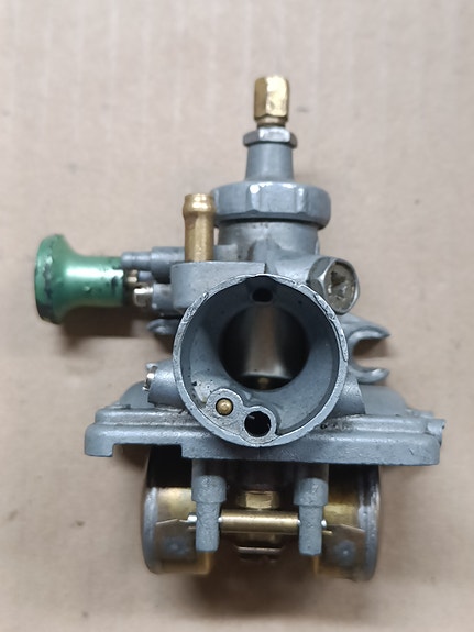 Mikuni 16 mm kaasutin