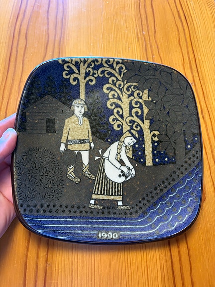 Arabia Kalevala seinälautanen 1990