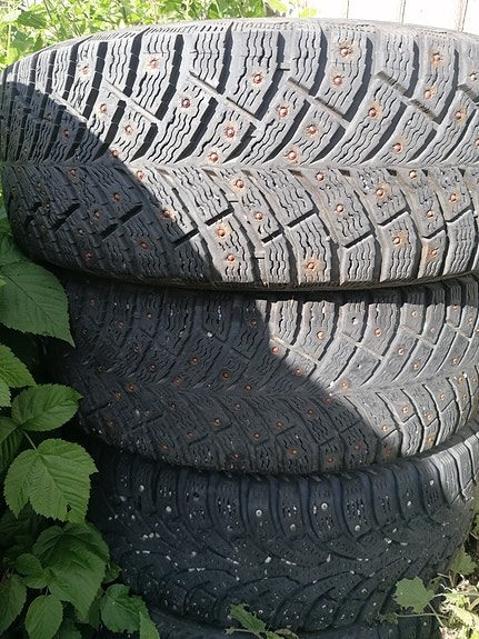 Nastarenkaat 195/65 R15