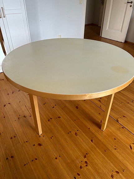 Artek Alvar Aalto pyöreä ruokapöytä koivu valkoinen