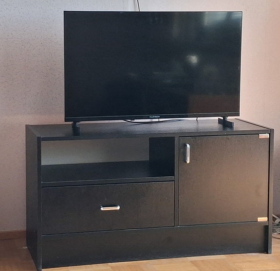 Tv taso kaappi.