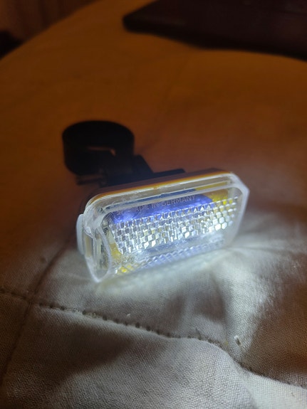 Pyörän etuvalo valkoinen LED