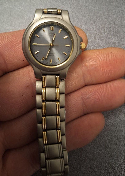 Citizen Eco-Drive titanium naisten rannekello harmaa/kulta