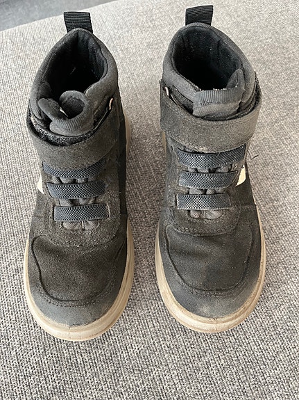 Superfit mustat gore-tex välikausikengät 30