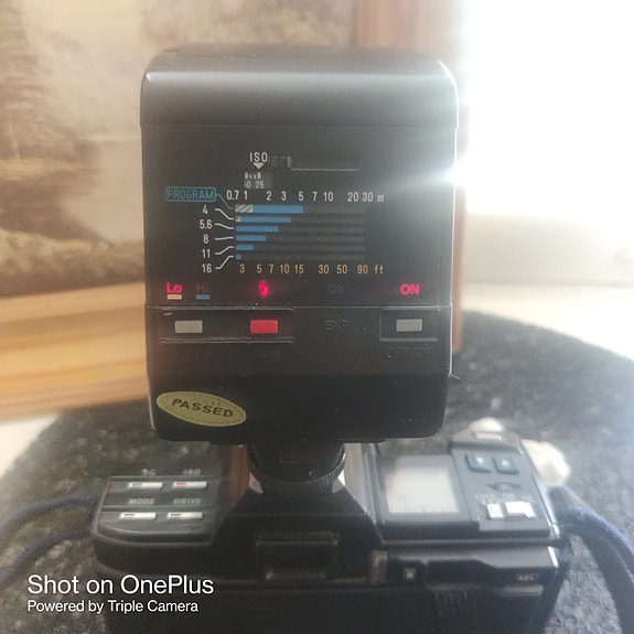 Minolta 7000 AF -filmijärjestelmäkamerapaketti
