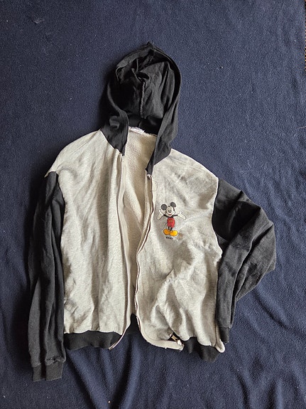 Vintage Disney Polarn O. Pyret huppari koko 152 harmaa unisex