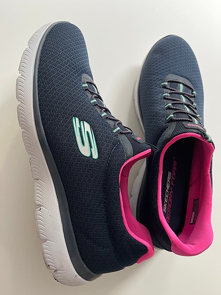 Naisten Skechers jalkineet