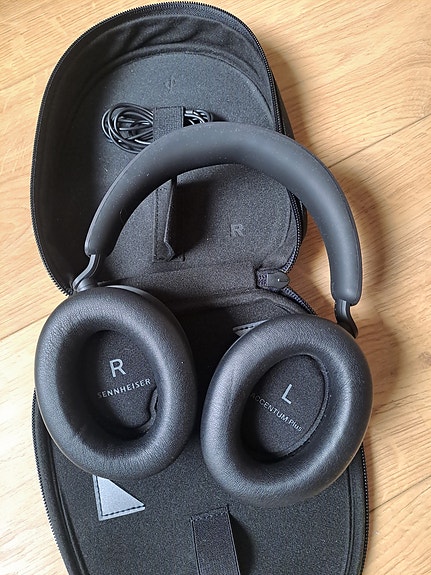 Sennheiser Accentum Plus kuulokkeet