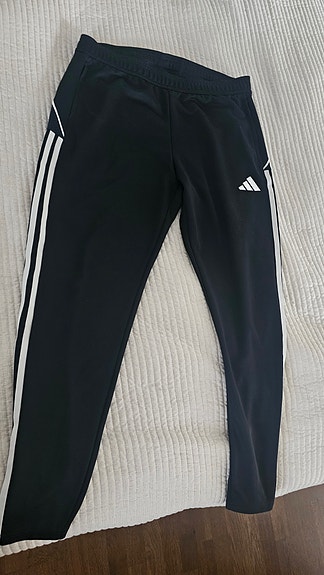 Miesten Adidas verkkarit