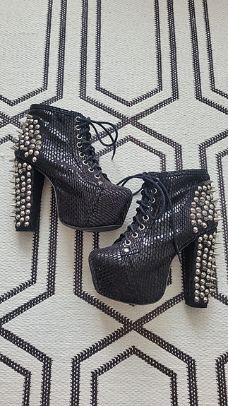 Jeffrey Campbell