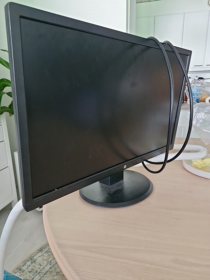 HP näyttö