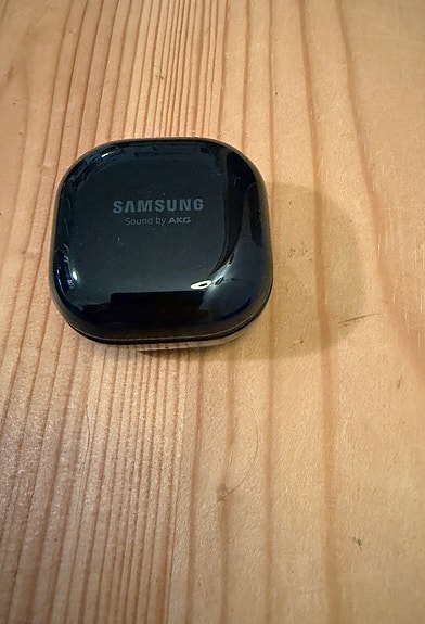 Samsung Galaxy buds kotelo musta