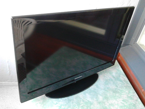 Myydään Samsung 32 HD-kanavat kaapelissa