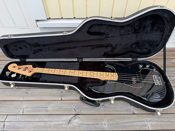 Fender Precision