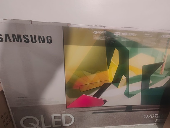 Brand New Samsung 55" QLED 4K Ultra HD Smart TV (Negotiable - make an offer)