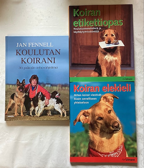 Kolme hyödyllistä koira kirjaa