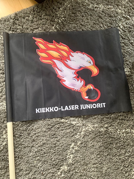K-Laser fanilippu 30x50cm