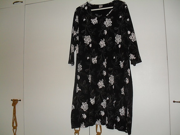 Finnwear mekko D44/46