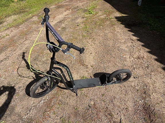 Kickbike potkulauta ilmakumirenkailla