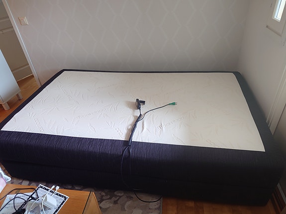 Moottorisänky 120cm leveä