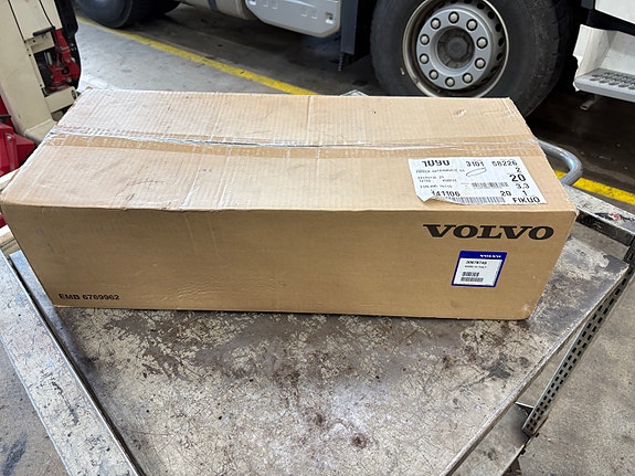 Volvo V50 Vasen takavalo UUSI