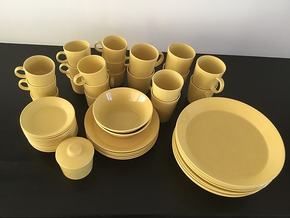 Iittala Teema keltainen astiasto