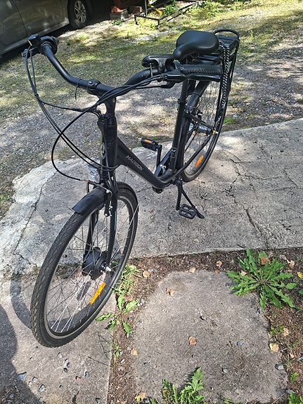 Madison sondrio sähköpyörä shimano nexus vaihteilla.