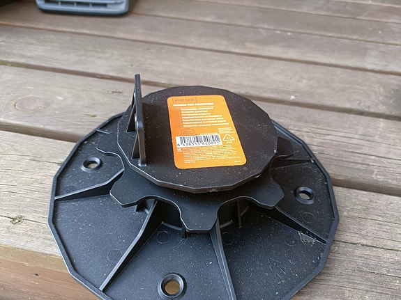 Terassin säädettävät jalat