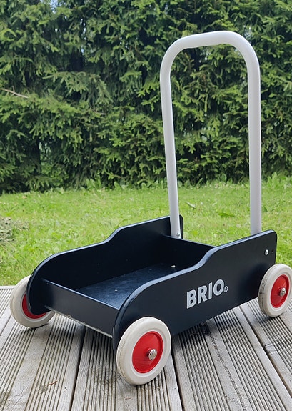 BRIO:n taaperokärry