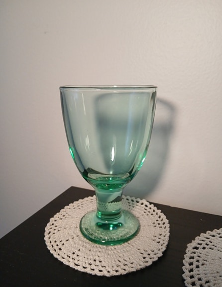 Iittala Verna -lasi, vihreä – Design: Kerttu Nurminen