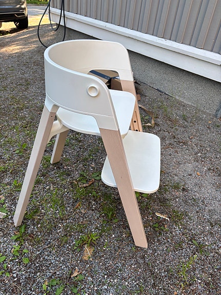 Stokke Steps lasten tuoli vaalea