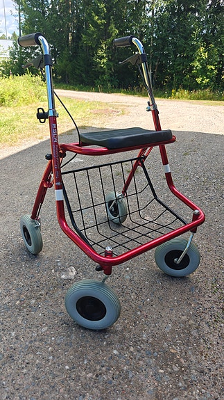 Rollaattori Esla