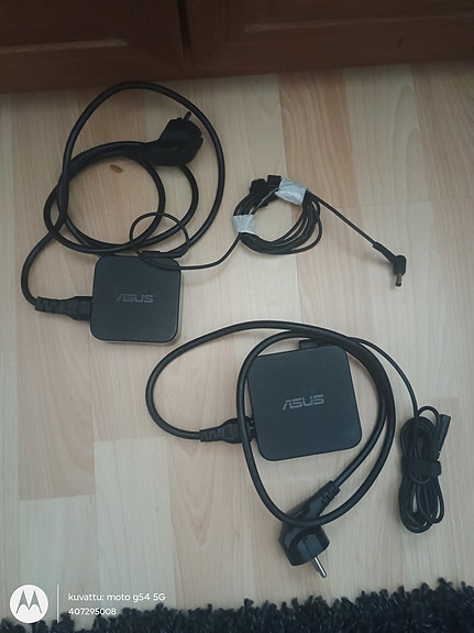 Asus kannettavan virtalähde / sovitin