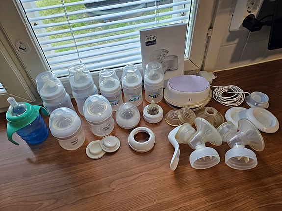 Philips Avent rintapumppu + manuaalinen + pullot