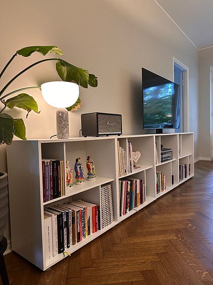 Bolia Case kirjahylly / tv-taso