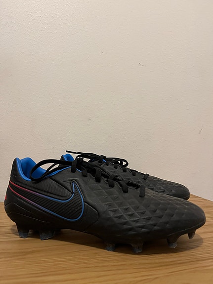 Adidas Tiempo nappikset koko 40.5 (US 7.5)