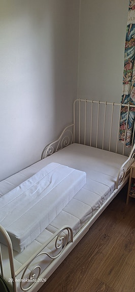 MINNEN jetkettava sänky