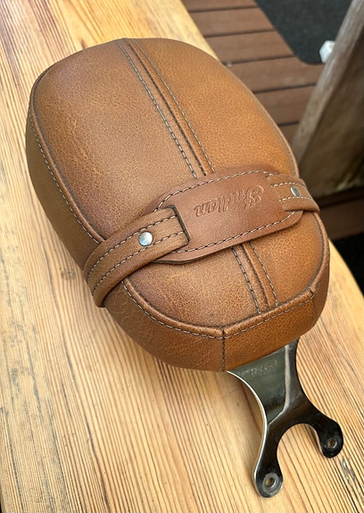 Matkustajan istuin Indian Scout